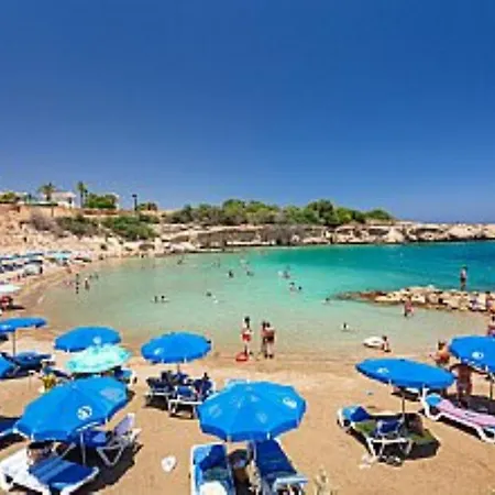 Laida Villa *