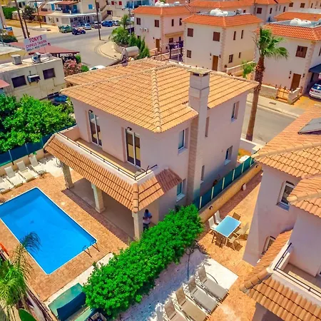 Laida * Paralimni